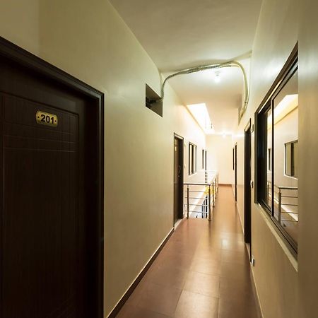 Hotel OYO 9918 Sri Venkatesha Residency Chikmagalūr Exterior foto